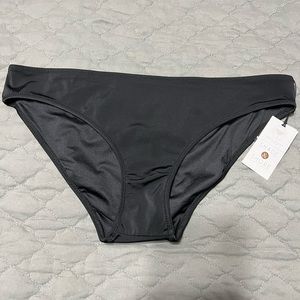 Brand new Shade Shore moderate coverage bikini bottom, size M, black